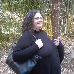 Meet your Posher, Angie